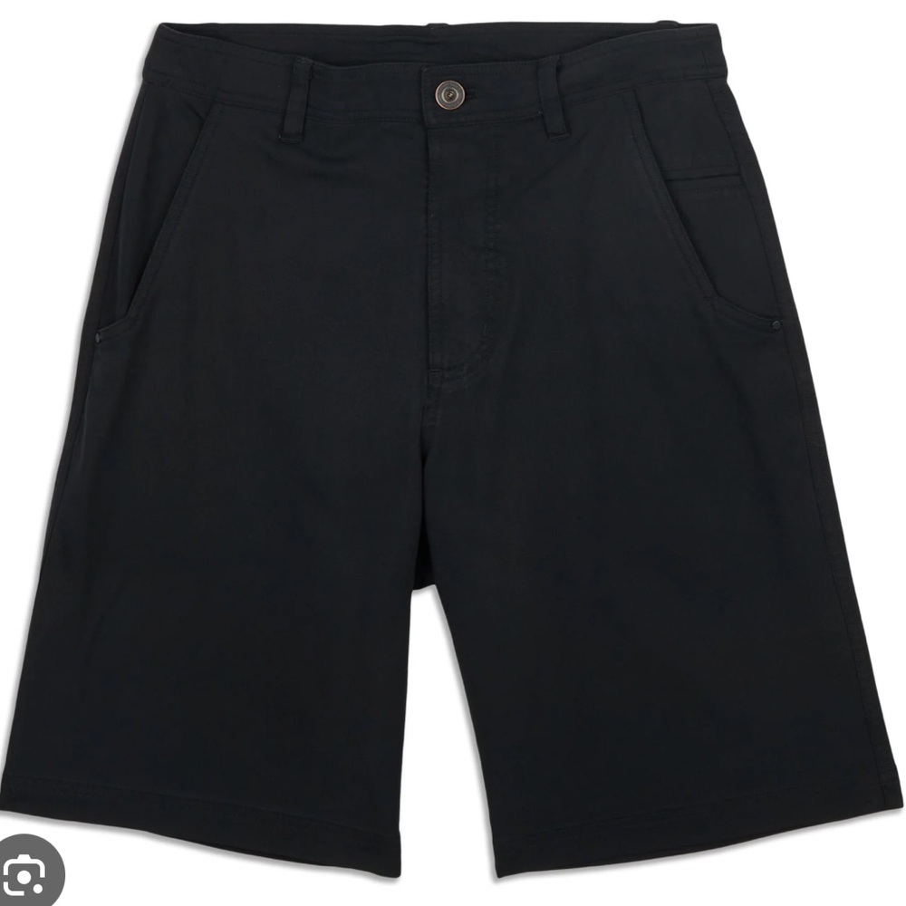 Lululemon Athletica - Men’s Kahuna Black Shorts sz 36